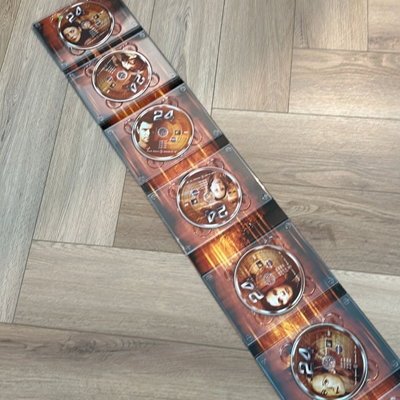 24 DVD’s Season 4 , set of 7 dvd’s - Picture 4 of 7